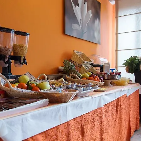 Cavalieri Del Tau Hotel 3*